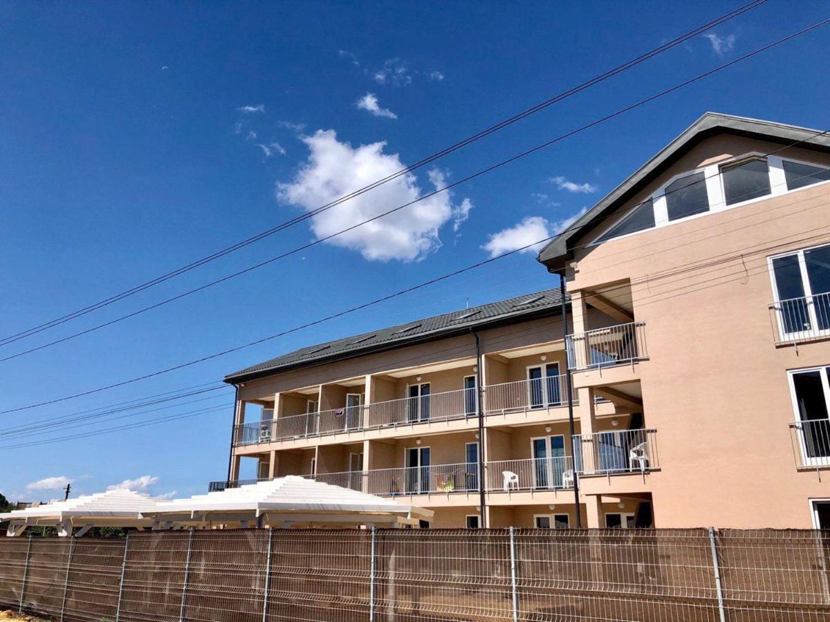 Family Hotel Gribovka Εξωτερικό φωτογραφία